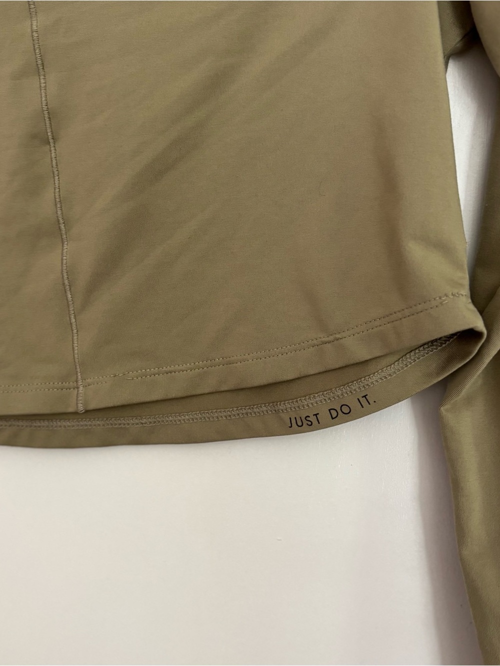 Nike One Dri-FIT Luxe Long-Sleeve Cropped Training Top Green - Picture 3 of 5